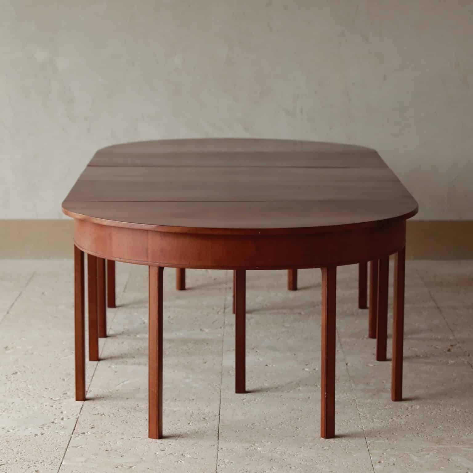 Chippendale Mahogany Three Part Banquet Table - Casa Gusto